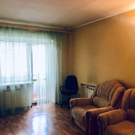 Квартира Недалеко От Центра Города 哈尔科夫 外观 照片